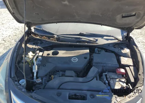 2015 Nissan Altima 2.5 from USA, damaged, VIN 1N4AL3AP3FN323971